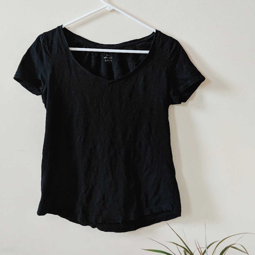 basic black tee